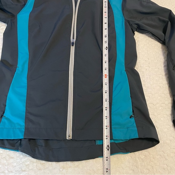 Women's Black & Teal Irideon Riding wear
Women’s Size M~ Dress up your casual - Picture 4 of 9